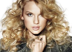 Taylor Swift, Twarz, Włosy