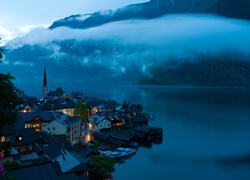 Jezioro, Chmury, Zabudowania, Noc, Hallstatt, Austria