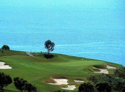 Sportowe Golf,pole golfowe , morze