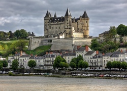 Zamek w Saumur, Chateau de Saumur, Miejscowość Samur, Francja, Rzeka Loara