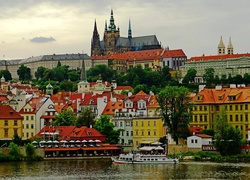 Praga, Kamienice, Rzeka, Statek, Turystyczny