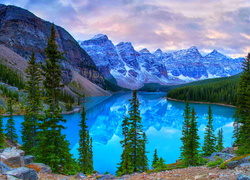 Góry, Jezioro Moraine Lake, Park Narodowy Banff, Prowincja Alberta, Kanada