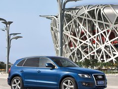 Niebieskie, Audi Q5, SUV