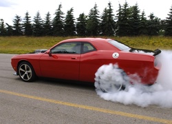 Dodge Challenger, Rozgrzewanie, Opon