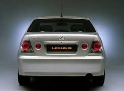 Lexus Seria IS