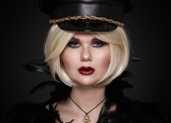 Kobieta, Blondynka, Makijaż, Czapka, Naszyjnik