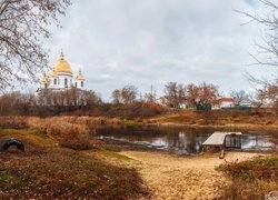 Cerkiew, Rzeka Tsna, Drzewa, Morszansk, Obwód tambowski, Rosja