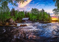 Park Narodowy Oulanka, Drewniany, Młyn Myllykoski, Laponia, Finlandia, Rzeka, Las, Drzewa, Wschód słońca