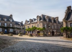 Domy w Locronan w Bretanii