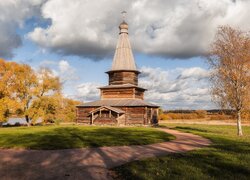 Drewniany kościół Wniebowzięcia Najświętszej Marii Panny we wsi Kuritsko