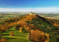 Góra Hohenzollern, Zamek Hohenzollern, Drzewa, Jesień, Wzgórze, Badenia-Wirtembergia, Niemcy