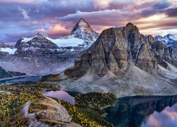 Góry Skaliste, Góra, Mount Assiniboine, Lasy, Jeziora, Alberta, Kanada