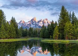 Park Narodowy Grand Teton, Góry Skaliste, Drzewa, Rzeka, Snake River, Chmury, Odbicie, Stan Wyoming, Stany Zjednoczone