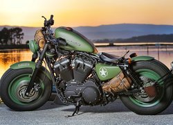 Motocykl, Harley-Davidson Sportster Iron 883, Zielony, Wojskowy