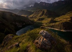 Góry, Kaukaz, Jezioro Gizhgit, Bylym, Rośliny, Kamienie, Kabardo-Bałkaria, Rosja