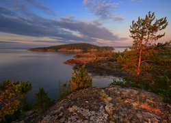  Jezioro Ładoga, Karelia, Rosja, Drzewa, Skały, Wysepki, Wschód słońca