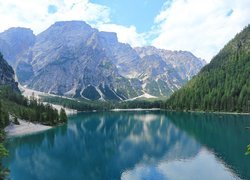 Włochy, Południowy Tyrol, Jezioro, Pragser Wildsee, Lago di Braies, Góry, Dolomity