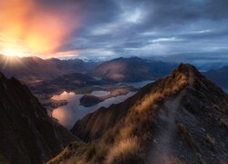 Jezioro Wanaka, Góry, Góra, Roys Peak, Wschód słońca, Nowa Zelandia
