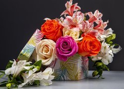 Kwiaty, Kolorowe, Róże, Alstremerie, Pudełko