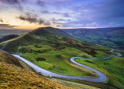 Wzgórza, Wzgórze Mam Tor, Kręta, Droga, Niebo, Chmury, Wyżyna Peak District, Derbyshire, Anglia