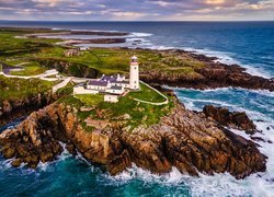Latarnia morska Fanad Head Lighthouse w Irlandii
