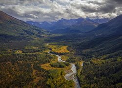 Góry Brooksa, Rzeka, Park Narodowy Wrót Arktyki, Gates of the Arctic, Dolina, Alaska, Stany Zjednoczone