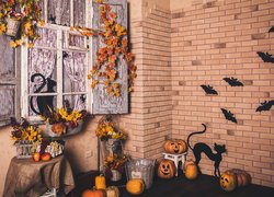 Halloween, Dom, Dynie, Koszyki, Ozdoby, Kwiaty, Koty czarne, Liście, Nietoperze