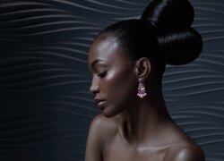 Ciemnoskóra, Kobieta, Kolczyki, Upięte, Włosy, Kok