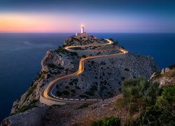 Przylądek Formentor i latarnia morska na hiszpańskiej wyspie Majorce