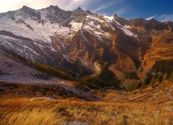Szwajcarski kurort Saas-Fee w Alpach Pienińskich