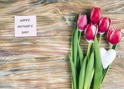 Tulipany i serduszko na Dzień Matki