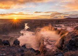 Wodospad, Grand Falls, Zachód słońca, Skały, Rzeka, Little Colorado River, Arizona, Stany Zjednoczone