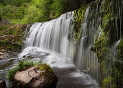 Wodospad Sgwd Isaf Clun-gwyn w Walii