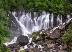 Wodospad Simmenfalle w Szwajcarii