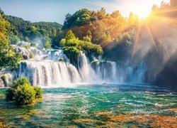 Park Narodowy Krka, Wodospad, Skradinski Buk waterfall, Lasy, Drzewa, Promienie słońca, Lozovac, Chorwacja