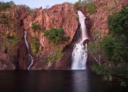 Wodospad Wangi Falls australijskim Parku Narodowym Litchfield