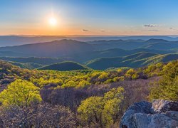 Park Narodowy Shenandoah, Wzgórza, Góry, Appalachy, Zachód słońca, Drzewa, Stan Wirginia, Stany Zjednoczone