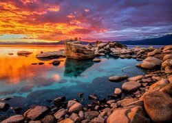 Zachód słońca nad Jeziorem Tahoe