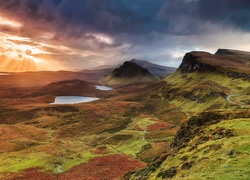 Szkocja, Wyspa Skye, Góry, Jezioro, Chmury, Zachód słońca