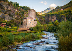 Zamek, Castle Ried, Rzeka Talvera, Wzgórza, Drzewa, Sill, Włochy
