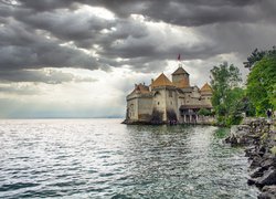 Zamek, Chateau Chillon, Skała, Jezioro Genewskie, Ciemne, Chmury, Kanton Vaud, Szwajcaria